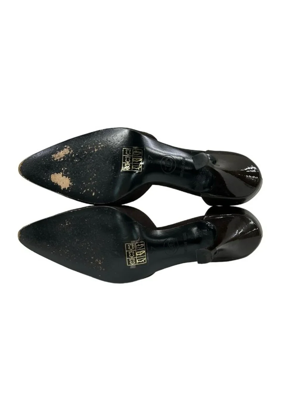 CHANEL category pumps